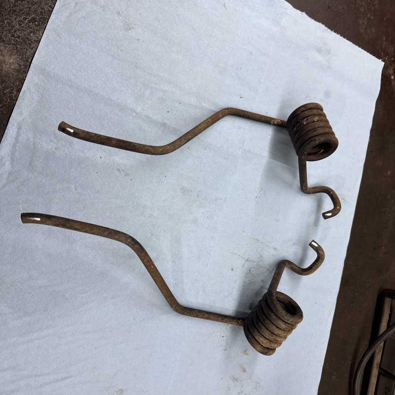 1980 - 1981 Vintage John Deere Snowmobile Trailfire Rear suspension Springs Good