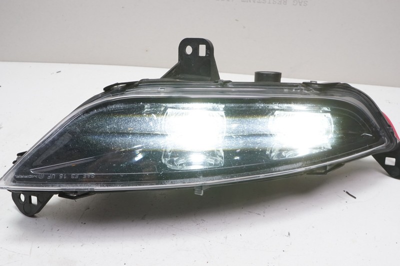 CHRYSLER 200 Right RH Front Foglight Fog Lamp OEM 2015 - 2017