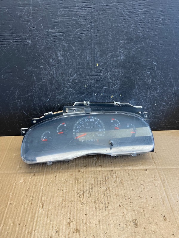 1997 to 2003 Ford E350 VAN Gauge Speedometer Cluster Oem ad2028 DG