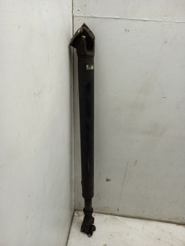 88 89 90 91 92 93 94 95 TOYOTA 4 RUNNER REAR DRIVE SHAFT 4X4