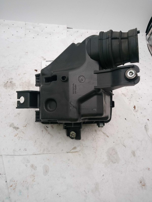 2018 Honda HR-V Air Cleaner Assembly OEM 1.8L Grey 58K Miles NJ25-27629-702271