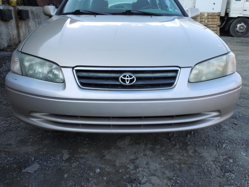2000 2001 Toyota Camry Front Bumper Cover