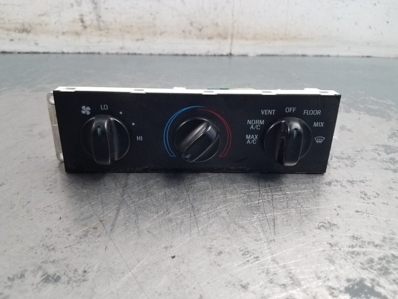 2008 Grand Marquis / Crown Vic Victoria HVAC Climate Control Panel #0539 F1