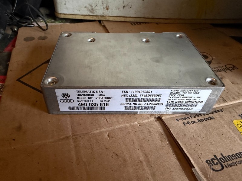 Audi Q7 A4 A6 A8 OEM TELEMATICS CONTROL MODULE COMPUTER 4E0035616