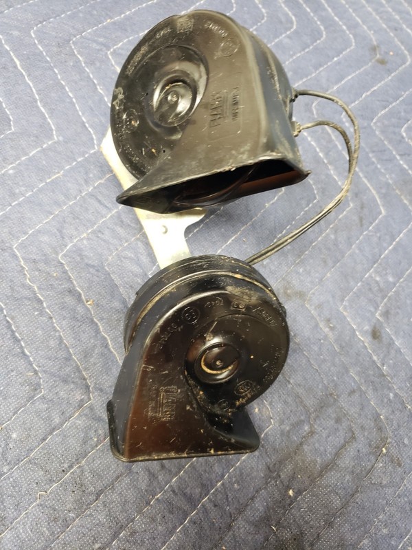 Dual Horn Sound Signal 2015 FORD TRANSIT CONNECT S-384P