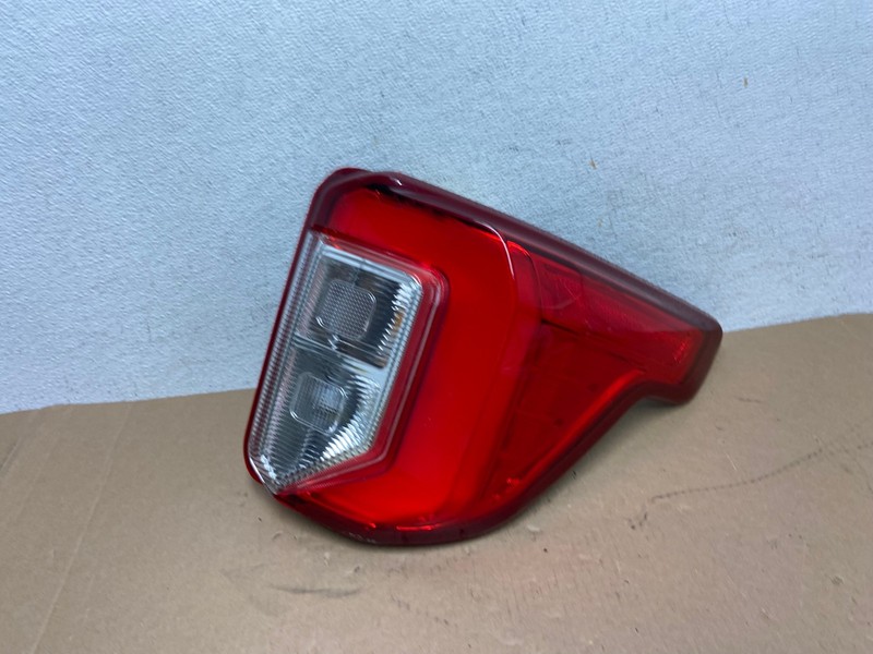 2020 2021 2022 2023 Ford Explorer Right Passenger Side Tail light OEM AD6426 LK
