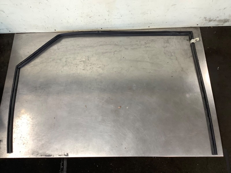 06-11 Civic 2 Door Left door channel molding , glass guide Used OEM