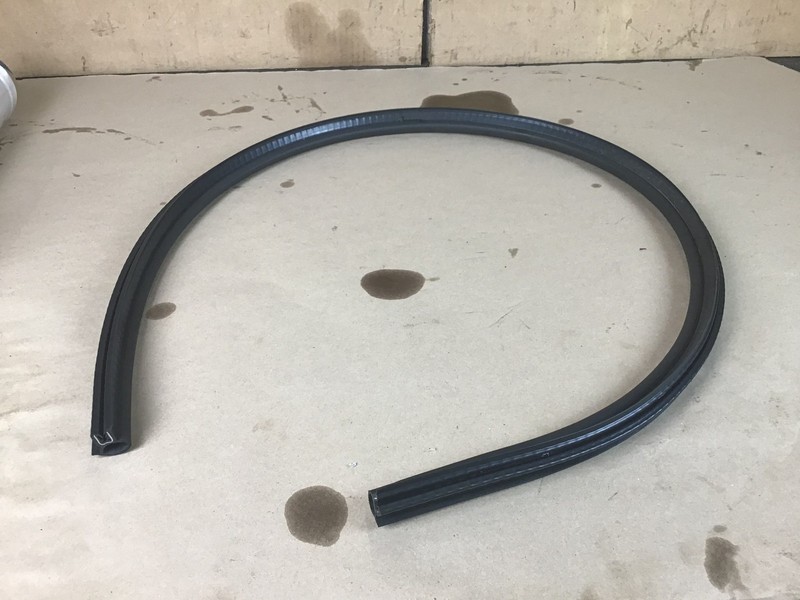 McLaren 650S 2015 Right Passenger Door Weather Strip Seal 15-17 :Y