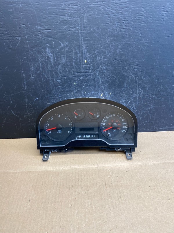2005 Ford Freestar Speedometer Instrument Gauge Cluster AC6190 DG