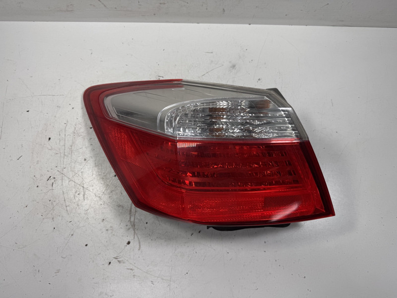 13-15 Honda Accord 4 Door Left Tail Light Assembly NON LED 33550-T2A-A01 OEM