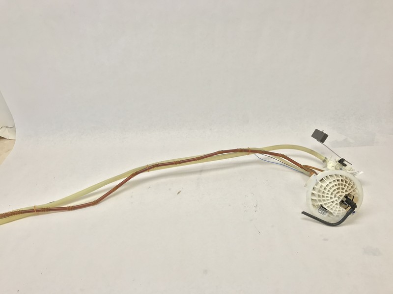 05-16 CHRYSLER 300 FUEL PUMP OEM MAIN CHALLENGER CHARGER