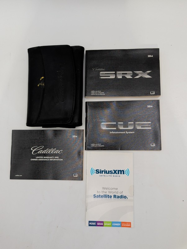 2014 Cadillac SRX Owners Manual with Navigation Infotainment books and case