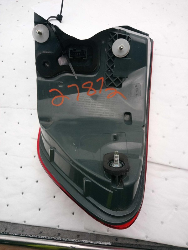 2015 BMW 535I Left Tail Light Assembly Grey OEM Used 119K Miles NJ25-27872