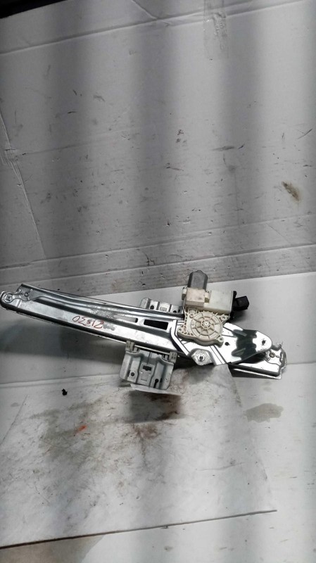Used Front Left Door Window Regulator Front fits: 2017 Ford Explorer without mot