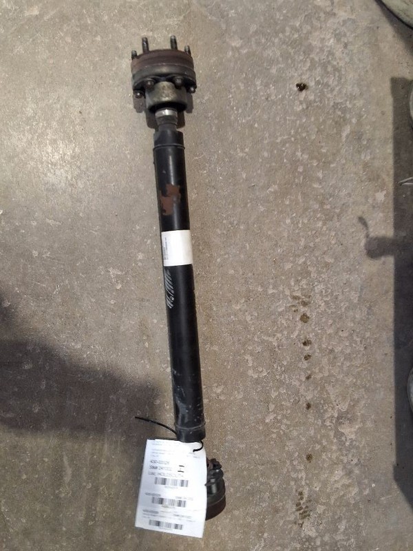 Front Drive Shaft Fits 15-19 CANYON 3342578