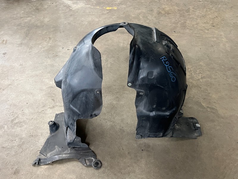 ⭐2014-2019 MERCEDES BENZ CLA45 AMG FRONT LEFT FENDER LINER SHEILD OEM LOT2560