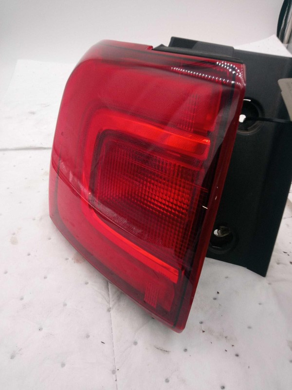 Used Left Tail Light Assembly fits: 2019 Gmc Acadia VIN Z 11th digit w/o All Ter