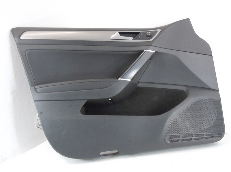 2015-2019 Volkswagen Golf Sportwagen Front Interior Door Panel Driver Left OEM