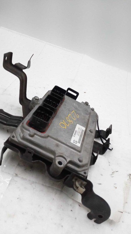 2009 Acura MDX Engine Control Module ECM 37820RYEA61 Black 132K Miles OEM
