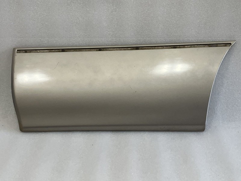 1990 1991 LEXUS ES250 LEFT REAR DOOR MOLDING TRIM BEIGE