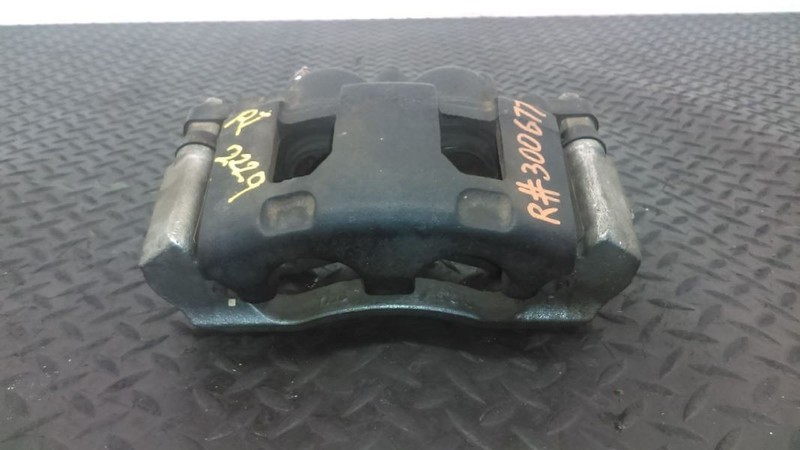 06-08 Buick Lucerne 3.8L Front Right Passenger Brake Caliper OEM 25983765