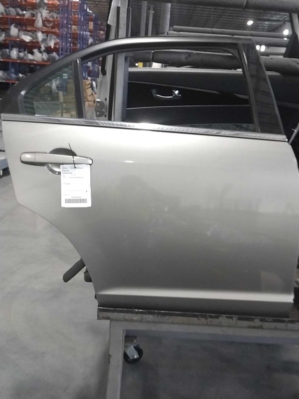 2009 Lincoln MKZ Rear Right Door Silver OEM Used 108K Miles - 24991