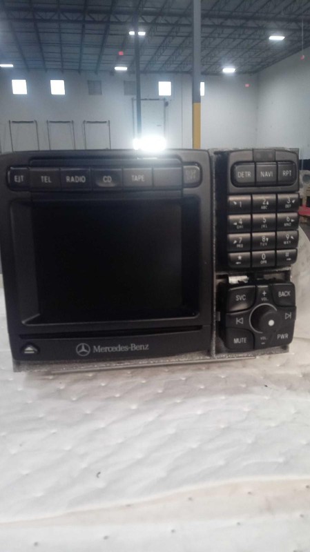 2001 Mercedes S-Class Infotainment Display OEM Black 2208703589 89K Miles
