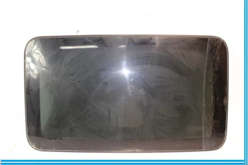 12-18 Mercedes W218 CLS550 CLS63 AMG Sunroof Sun Roof Glass 2187800121 OEM