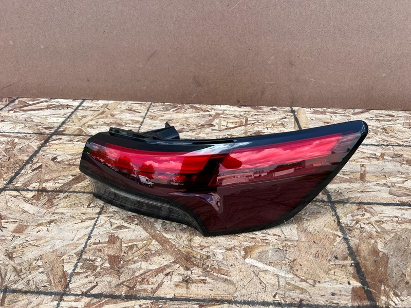 INFINITI QX60 22-25 OEM REAR RIGHT PASSENGER QUARTER PANEL OUTER TAILLIGHT LAMP