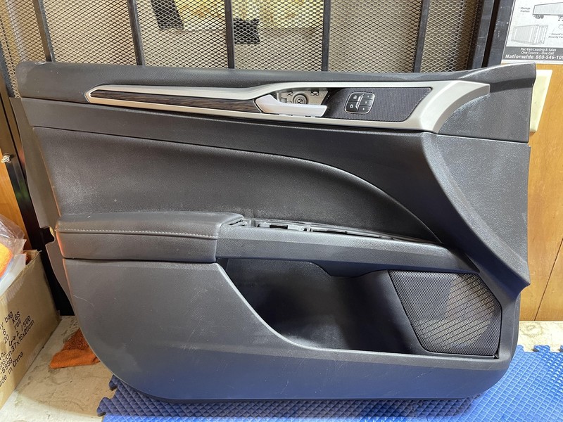 13-14 Ford Fusion Front Driver Left Door Panel Assembly Dark Oem