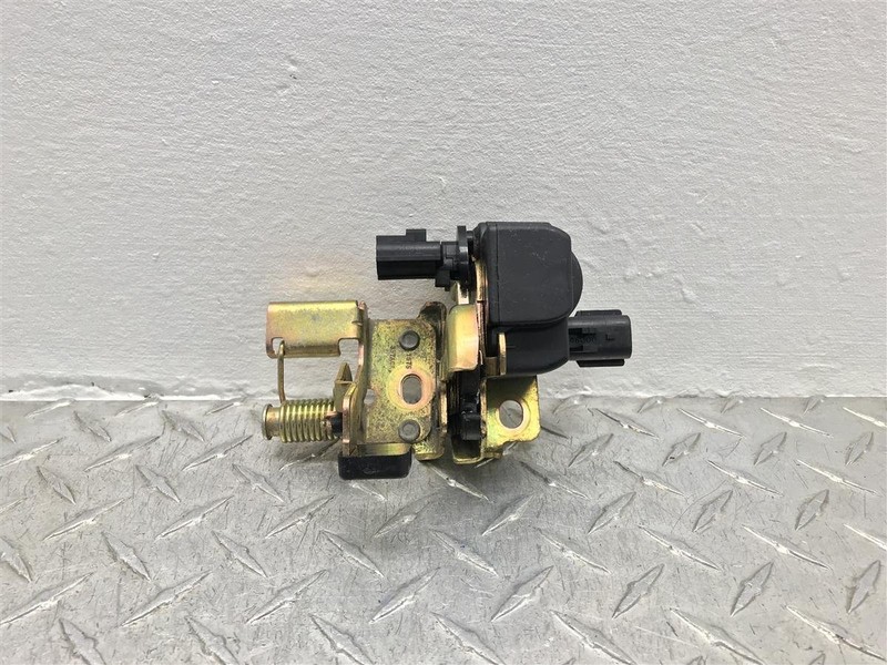 2005 JEEP LIBERTY DRIVER FRONT LOCK ACTUATOR OEM 55177043AJ