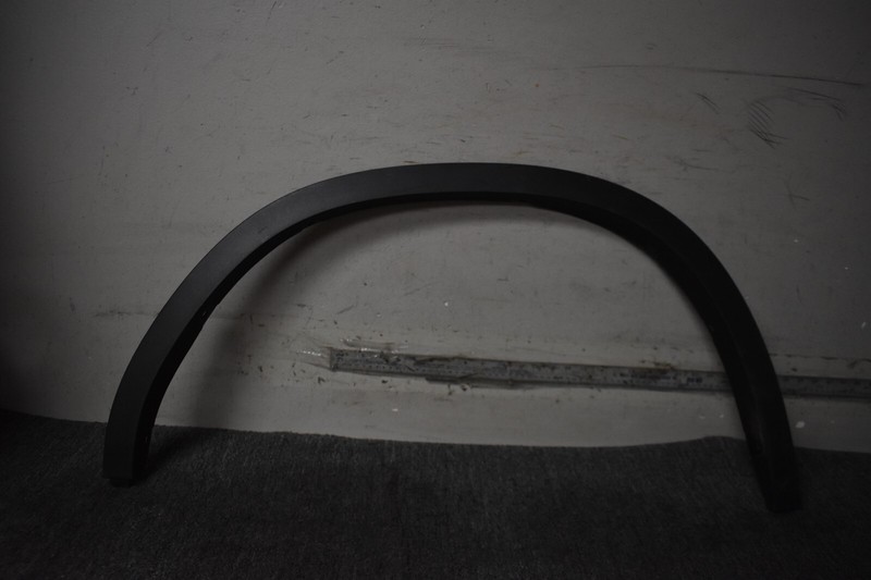 BMW FENDER FLARE RIGHT SIDE FACTORY OEM