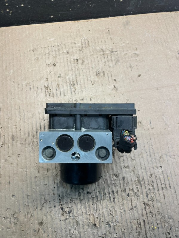 2006 2007 Mercedes C280 C350 ABS Anti Lock Brake Pump Module U9110 DG