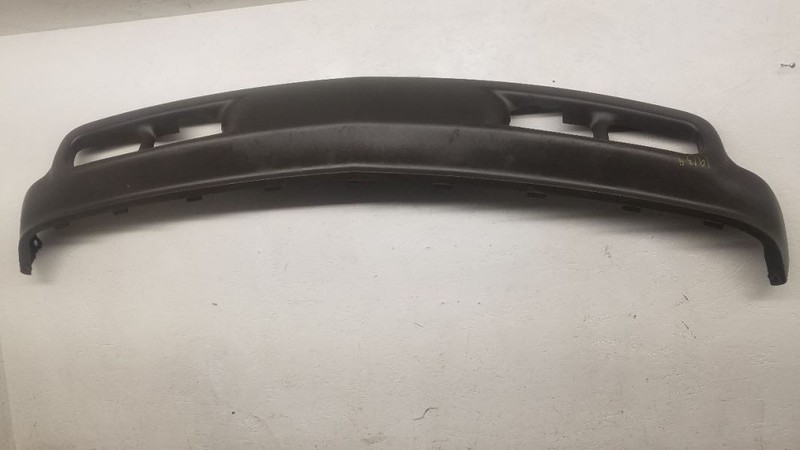 00-06 Chevrolet Tahoe Front Bumper Lower Valance OEM 10368490