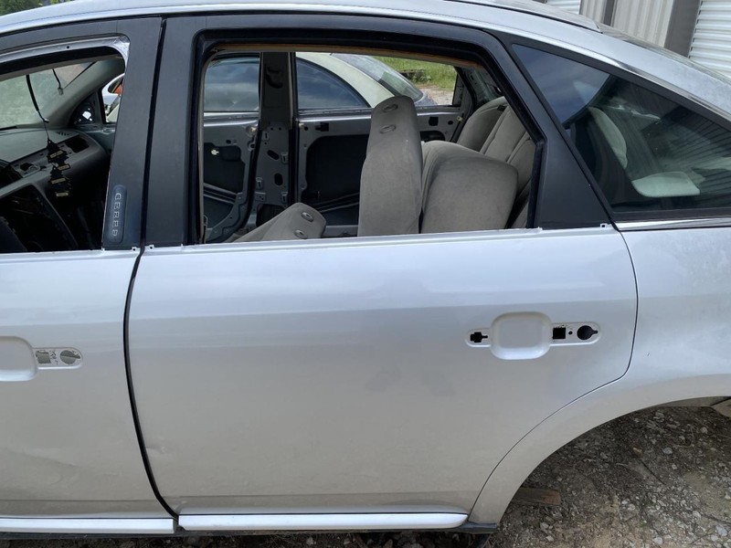 Left Driver Side Rear Door Shell Fits 2008-2009 Ford Taurus 61772 *NO SHIPPING*