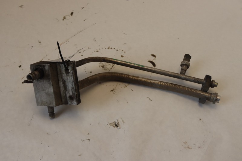 08-17 FREIGHTLINER CASCADIA 125 JUNCTION BLOCK A/C MAIN UNIT SLEEPER HOSE OEM
