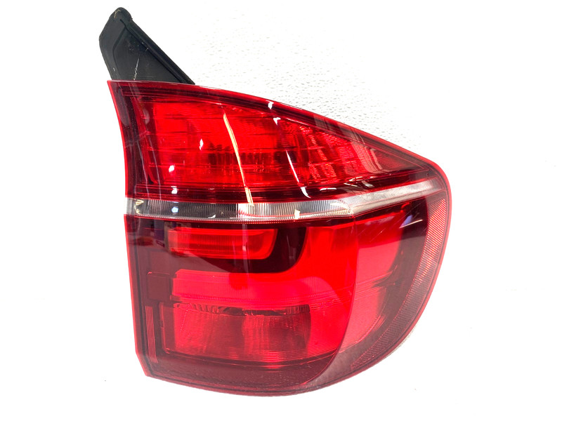 12 13 BMW X5 E70 RIGHT PASSENGER OUTER LED TAILLIGHT TAILLAMP OEM #A0.11