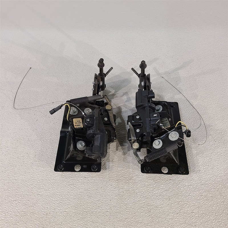 97-04 Corvette C5 Hatch Release Latches Solenoid Latch Set Oem Aa7486
