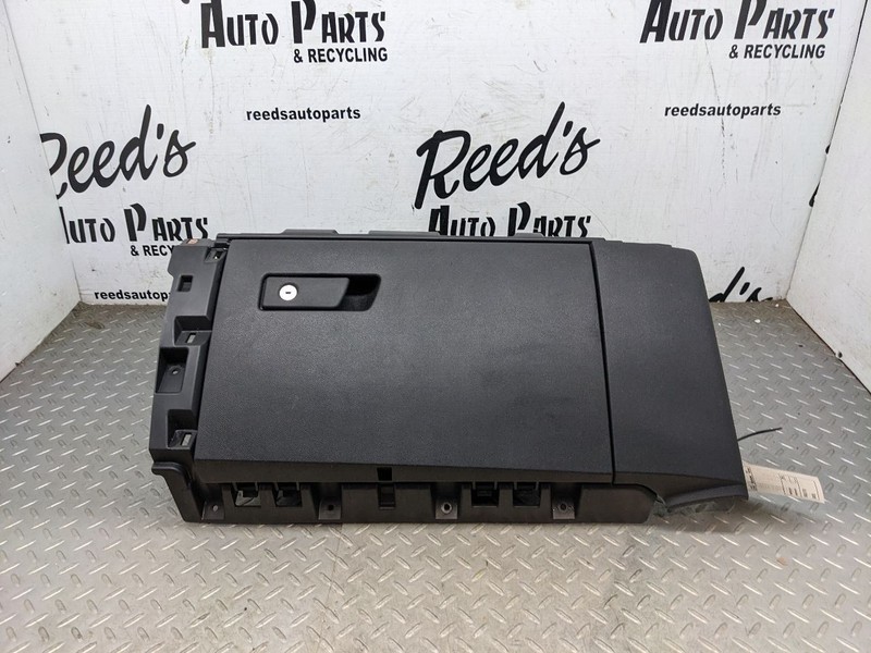2019-2023 GMC SIERRA 1500 DASH INSTRUMENT PANEL PASSENGER LOWER COMPARTME1179901