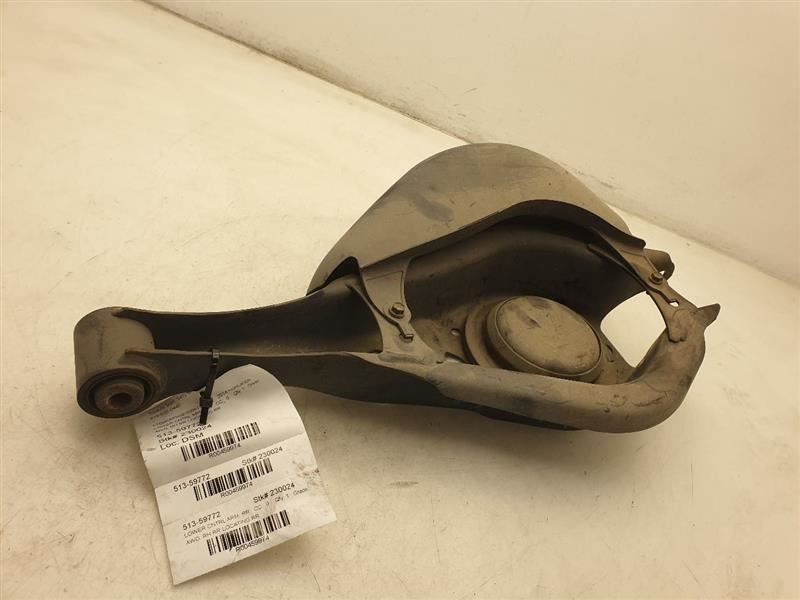14-19 TOYOTA HIGHLANDER PASSENGER SIDE REAR LOWER CONTROL LOCATING ARM ASSEMBLY