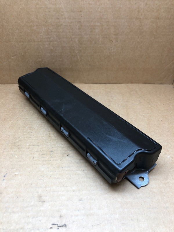 16-25 CHEVY MALIBU LEFT SIDE DRIVER KNEE LOWER AIRBAG AIR BAG 23420287