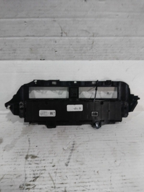 Used A/C Selector Switch fits: 2023 Nissan Rogue front ID 27500-6RK1B Grade A
