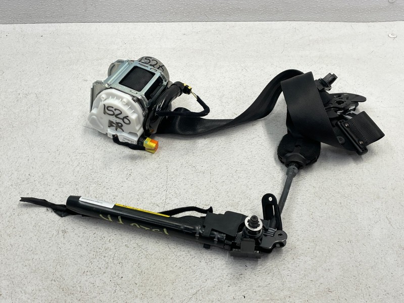 18-22 Alfa Romeo Stelvio Front Right Pass Seatbelt Retractor Tensioner 1526 OEM