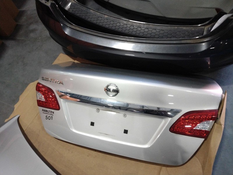 2015 Nissan Sentra Deck Lid Trunk Lid Grey OEM Used 114K Miles NJ25-16325