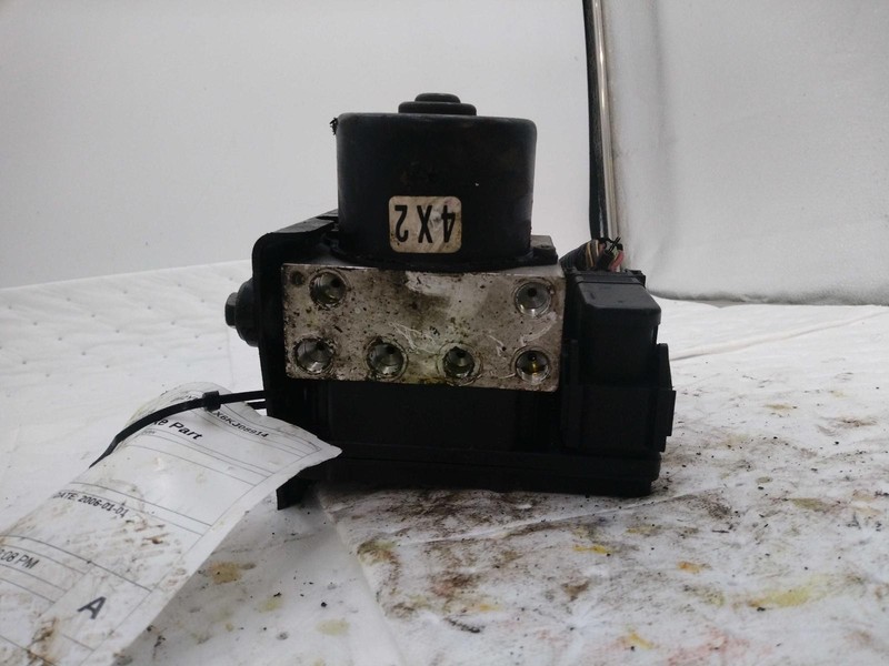 2006 Mercury Mariner ABS Pump & Motor Assembly OEM 185K Miles NJ25-24736-623720