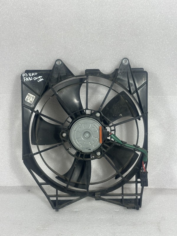 2020 - 2022 HONDA ACCORD RADIATOR RIGHT COOLING FAN MOTOR & SHROUD OEM