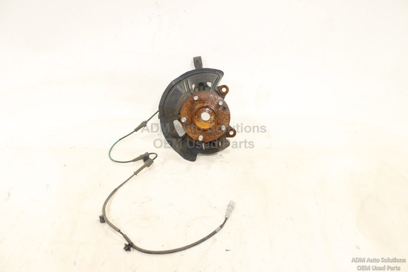 2021-2025 HYUNDAI ELANTRA FRONT RIGHT SIDE SPINDLE KNUCKLE/WHEEL HUB OEM