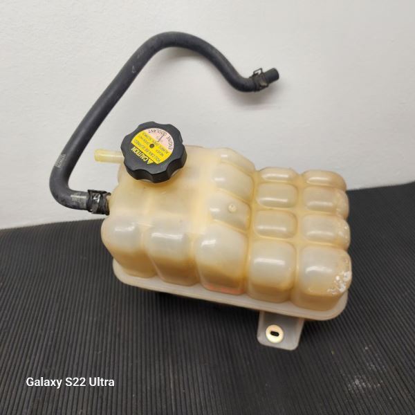 99-04 Chevrolet Silverado 1500 Coolant Tank Reservoir OEM 15808716