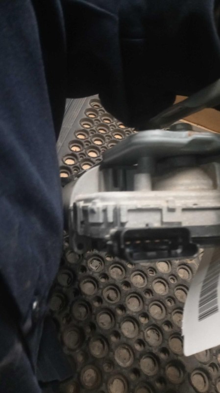 Used Windshield Wiper Motor fits: 2020 Kia TellurideGrade A