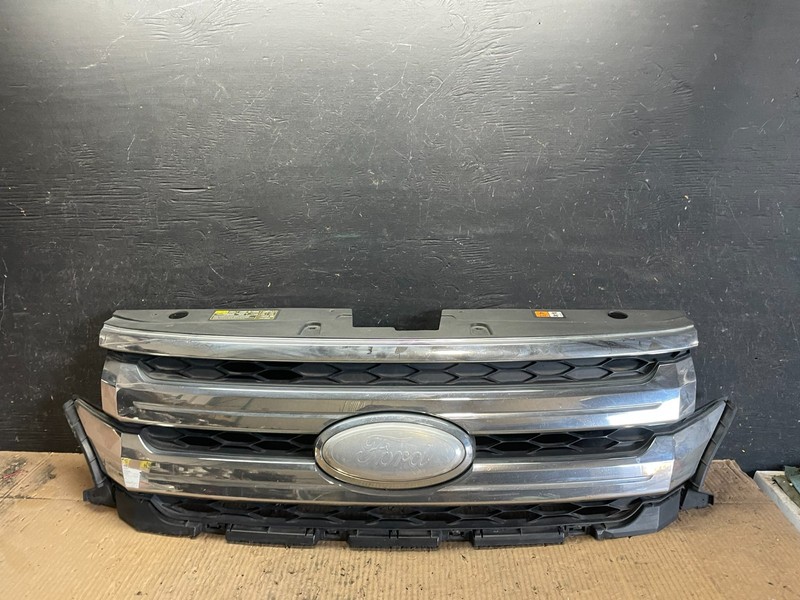 2011 2012 2013 Ford Edge Front Upper Chrome Grille Grill Oem t9661 DG